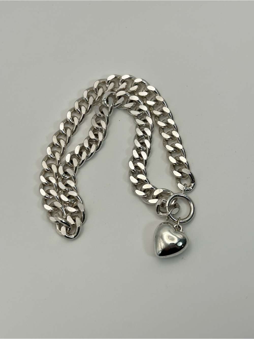 Puffy Heart Charm Curb Chain Necklace Chunky 16" Unsigned Silver-tone - Picture 7 of 12